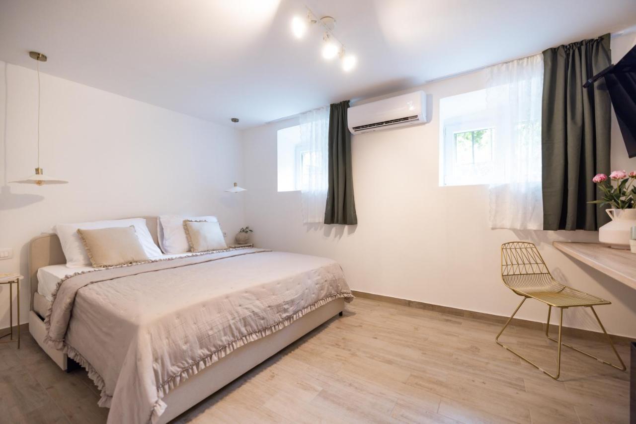 Saint Simeon Room And Apartment Zadar Exterior foto